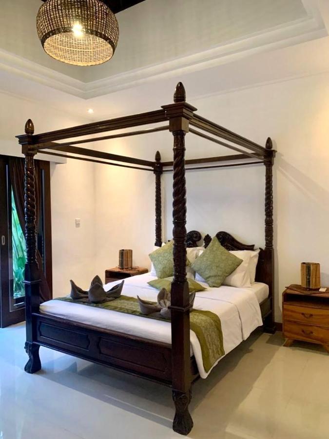 Villa Vino - Legian - 3 Bedroom, 3 Bathroom Private *